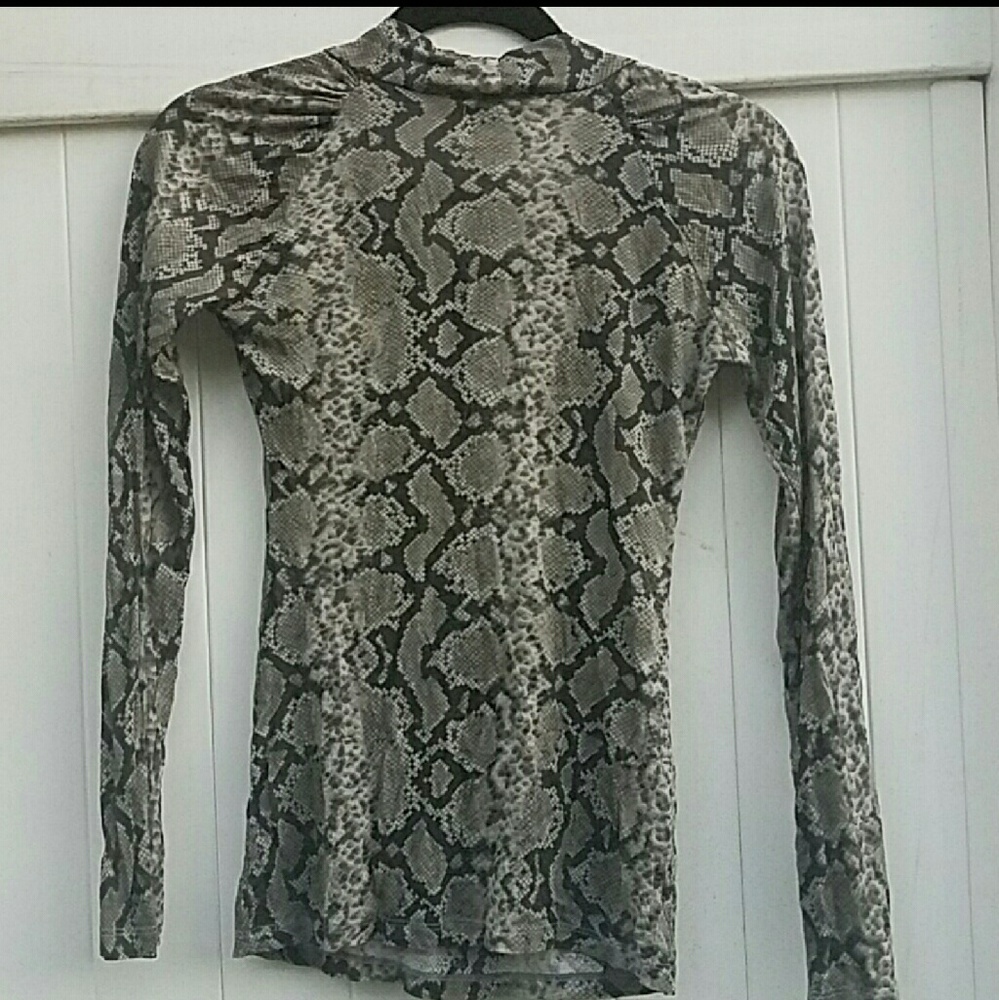 Zara Basic Top - Picture 3 of 5